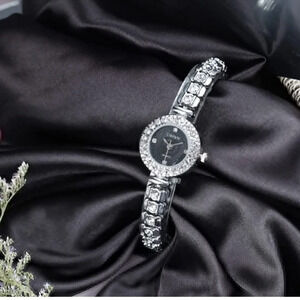Clastyle Rhinestone Silver Women Watche